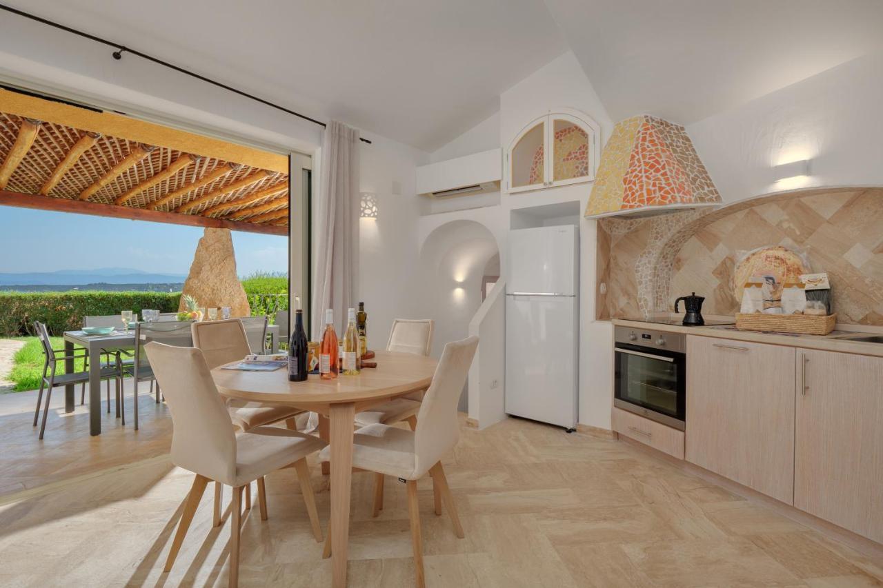 Villetta D'Arancia - Sherdenia Luxury Apartments Маринела Екстериор снимка