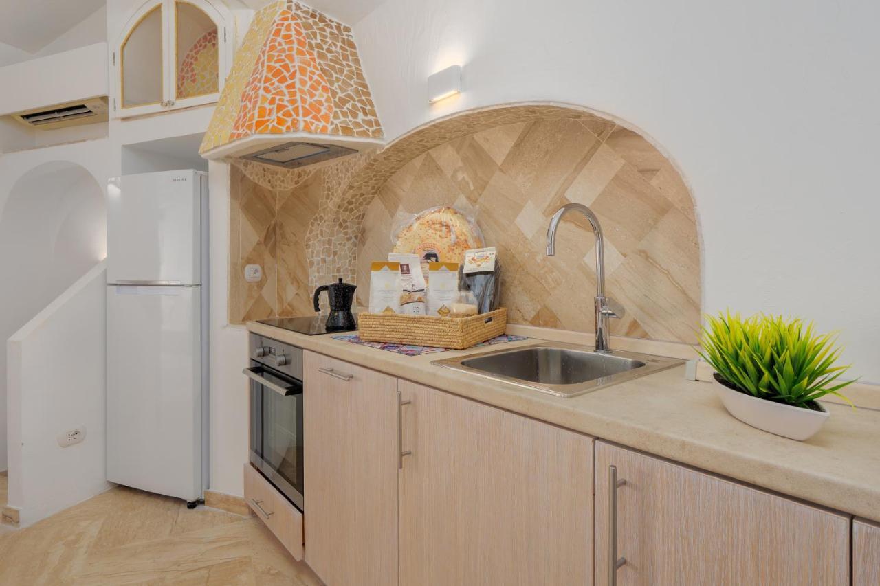 Villetta D'Arancia - Sherdenia Luxury Apartments Маринела Екстериор снимка